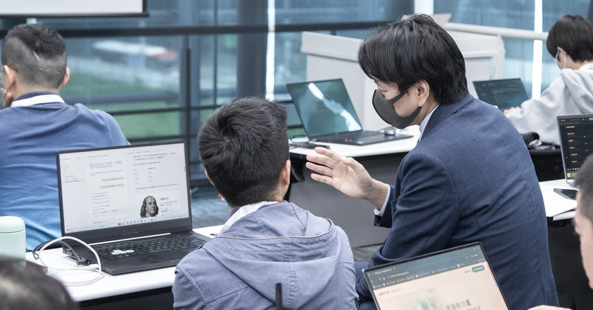 從對話框走進 Code 的那一夜｜桃園高美泌尿科診所 陳冠廷 院長